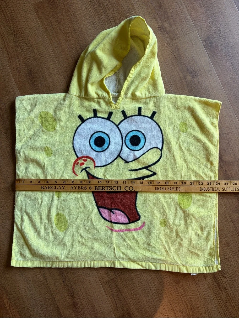 2004 Nickelodeon SpongeBob Hooded Terry Cloth Beach Bath Poncho